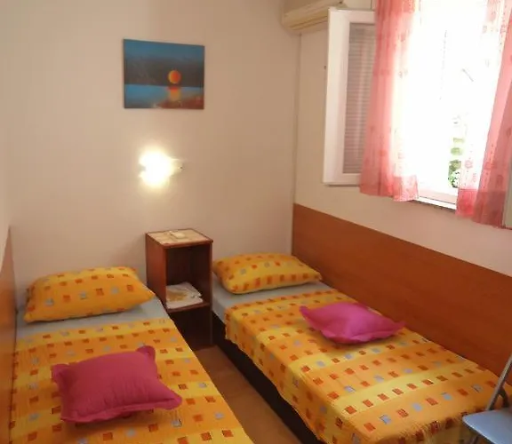 Gostinjska kuća The Palm 3*